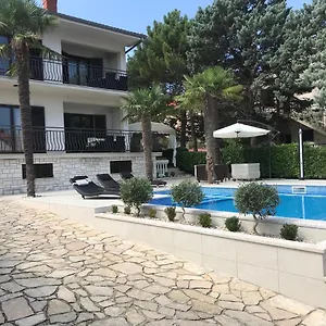 https://haus-tanja.primorje-gorskikotar.com